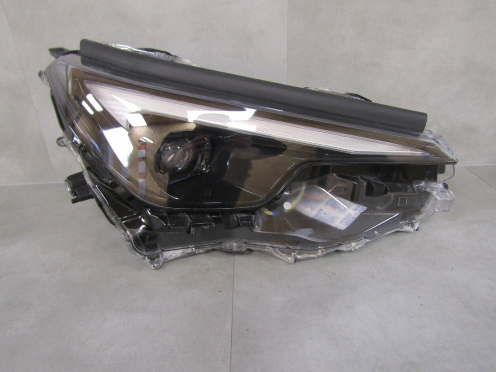 Prednji far LEXUS LBX FULL LED RH desni KOITO 52 352 23-