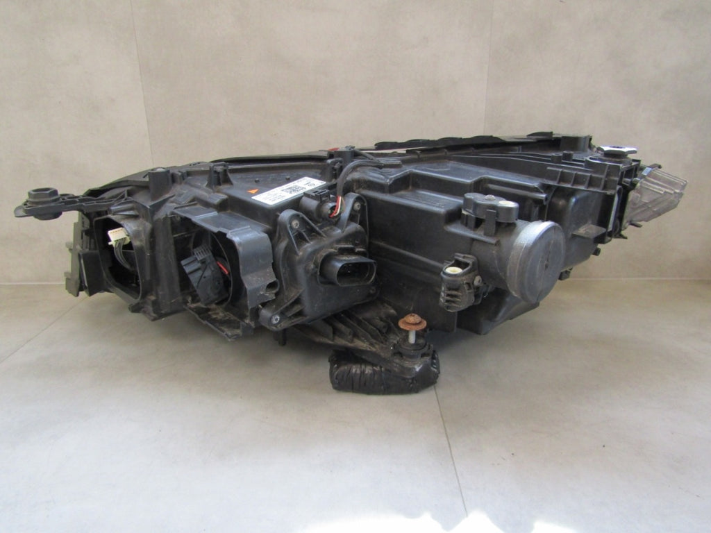 Prednji far VOLKSWAGEN ARTEON 3G8 FULL LED 17-20 desni RH 3G8941082