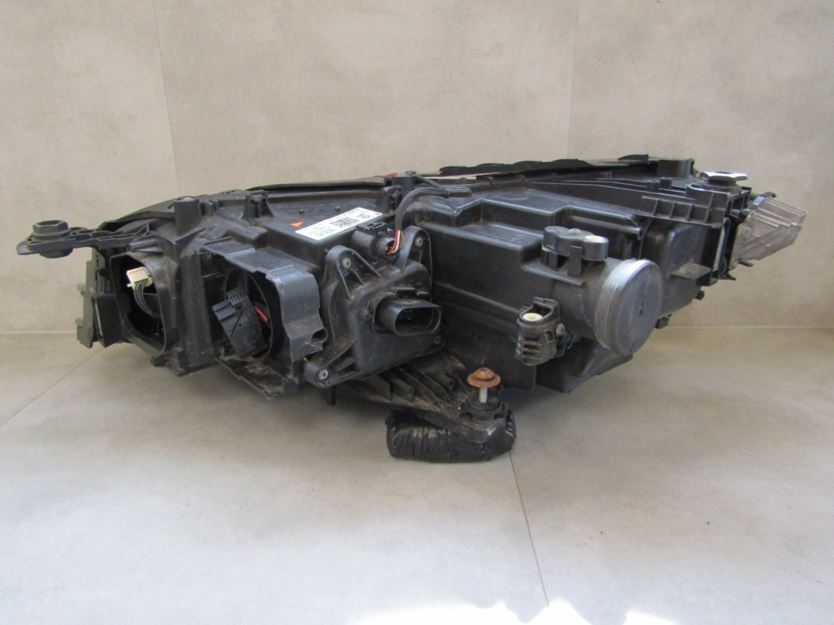 Prednji far VOLKSWAGEN ARTEON 3G8 FULL LED 17-20 desni RH 3G8941082