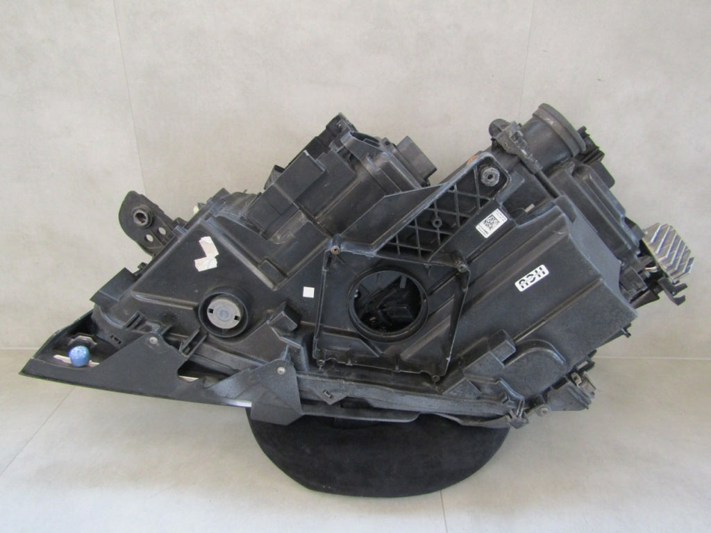Prednji far VOLKSWAGEN ARTEON 3G8 FULL LED 17-20 desni RH 3G8941082