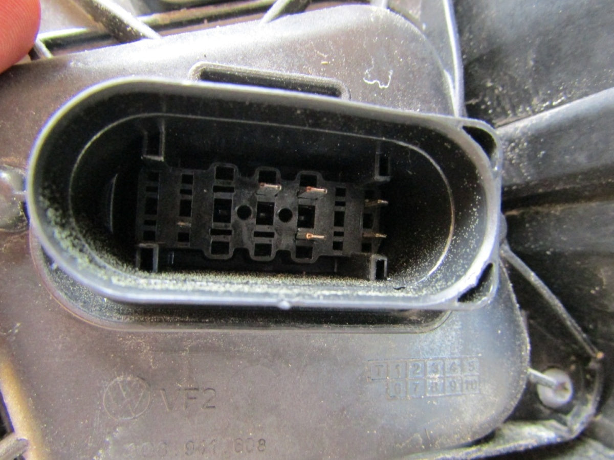 Prednji far VOLKSWAGEN ARTEON 3G8 FULL LED 17-20 desni RH 3G8941082
