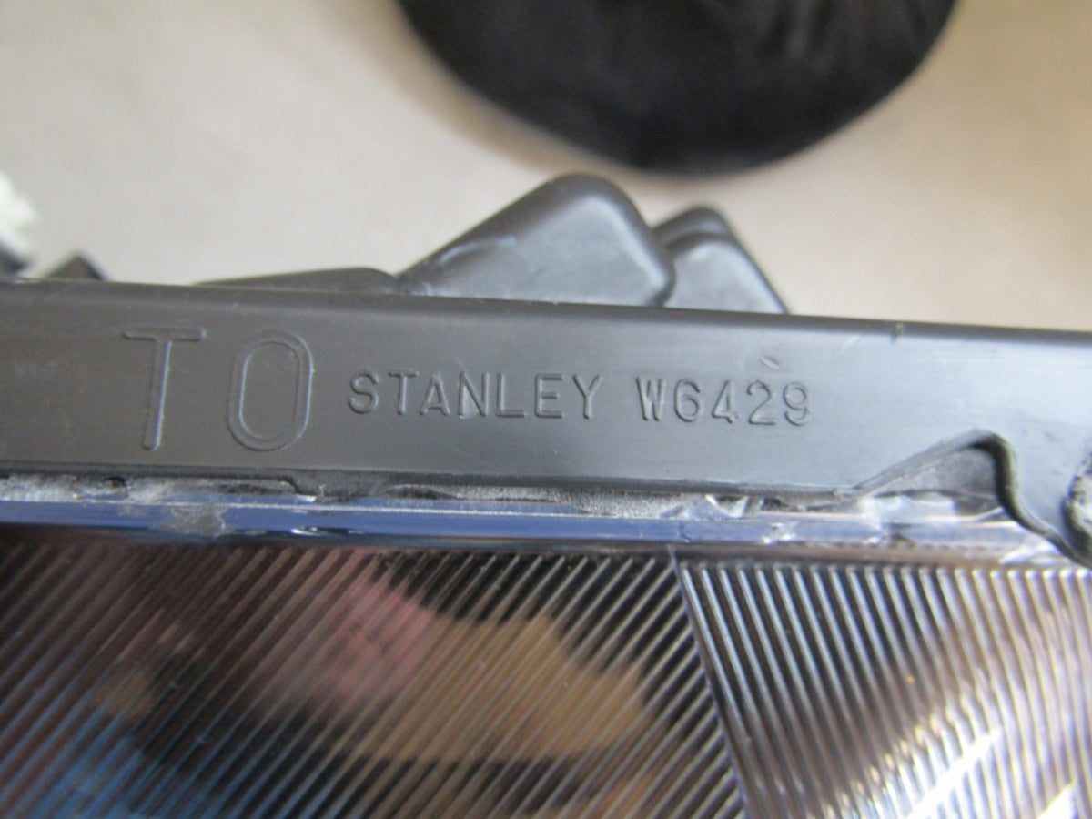 Prednji far SUZUKI SX4 S CROSS III LED LH lijevi 21- STANLEY W6429