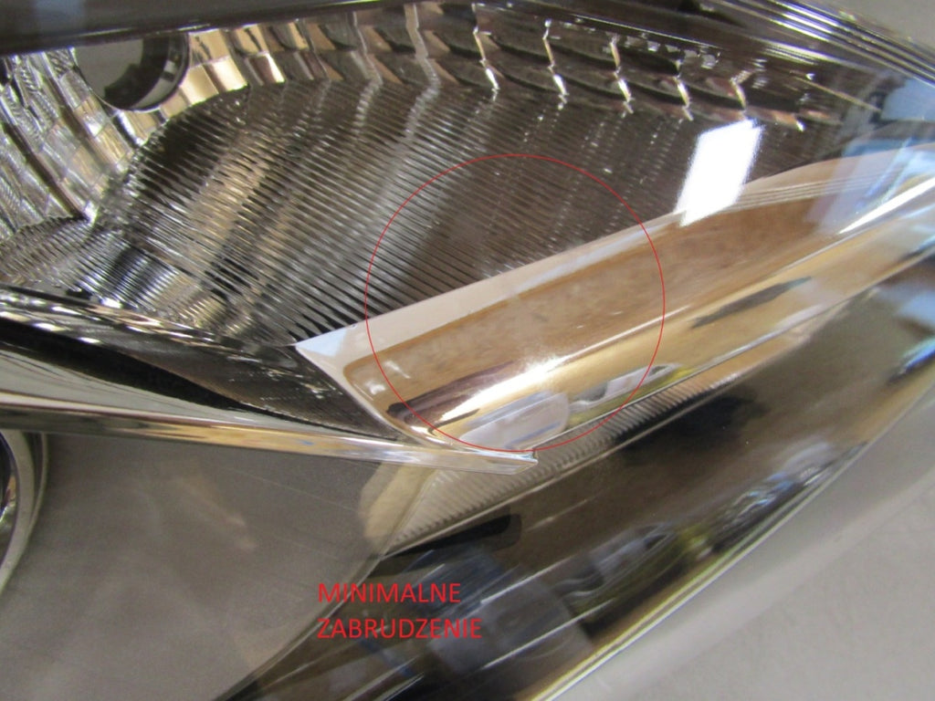 Prednji far TOYOTA VERSO LIFT halogen sa sočivom RH desni 13-15