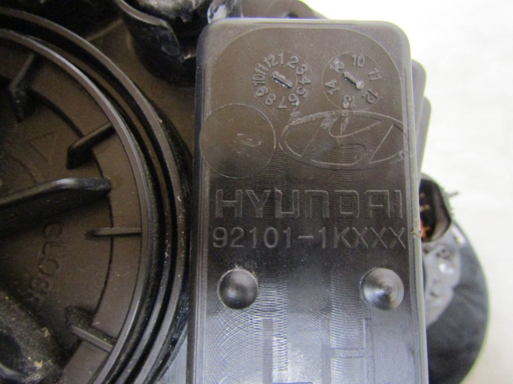 Prednji far HYUNDAI IX20 halogen LH lijevi 10-15 92101-1KXXX
