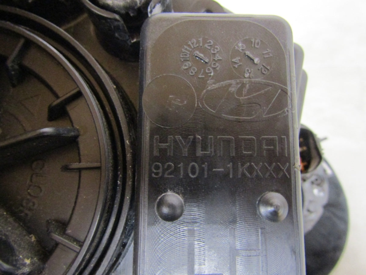 Prednji far HYUNDAI IX20 halogen LH lijevi 10-15 92101-1KXXX