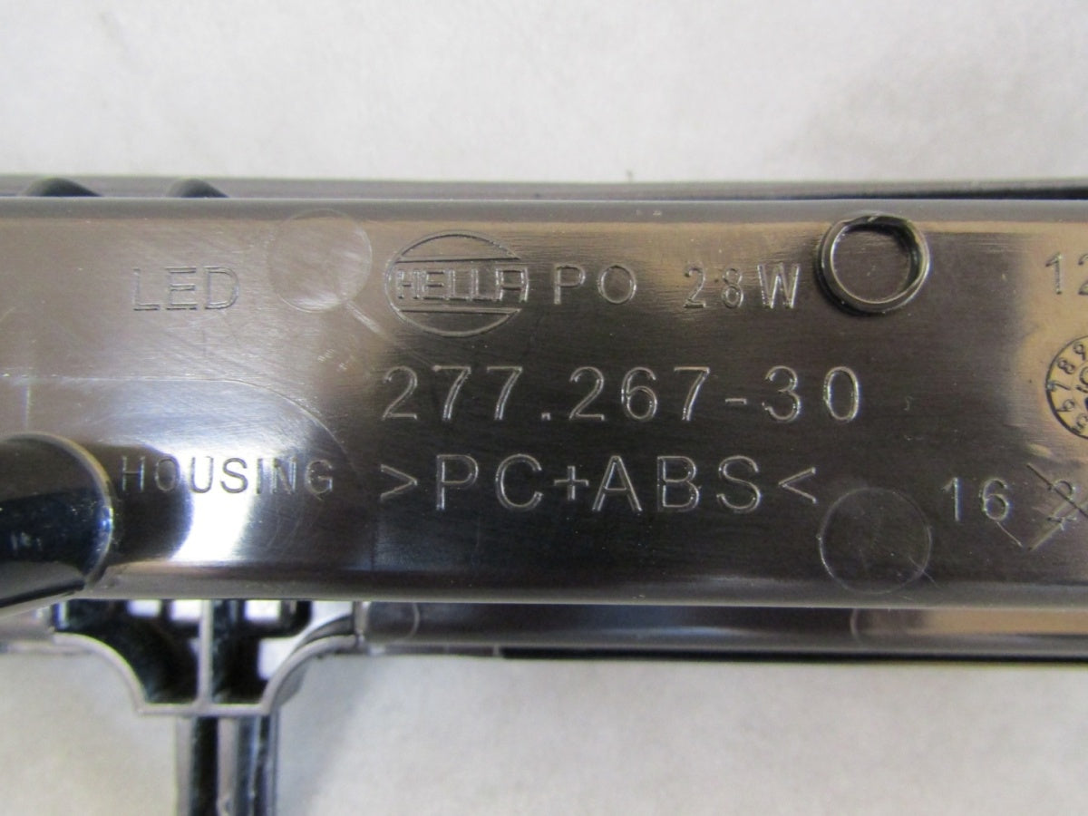 Prednji far BLENDA TESLA Y JUNIPER LIFT LED 25- 2038294-96C