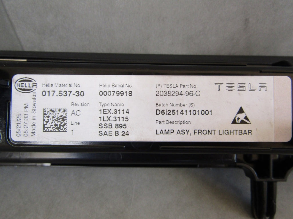 Prednji far BLENDA TESLA Y JUNIPER LIFT LED 25- 2038294-96C