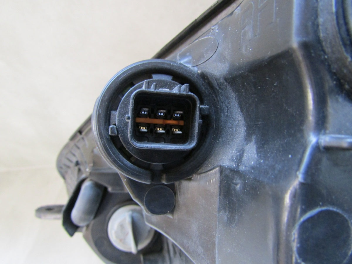 Prednji far Kia Picanto 2 II halogen 11-17 RH 92102 1Y0