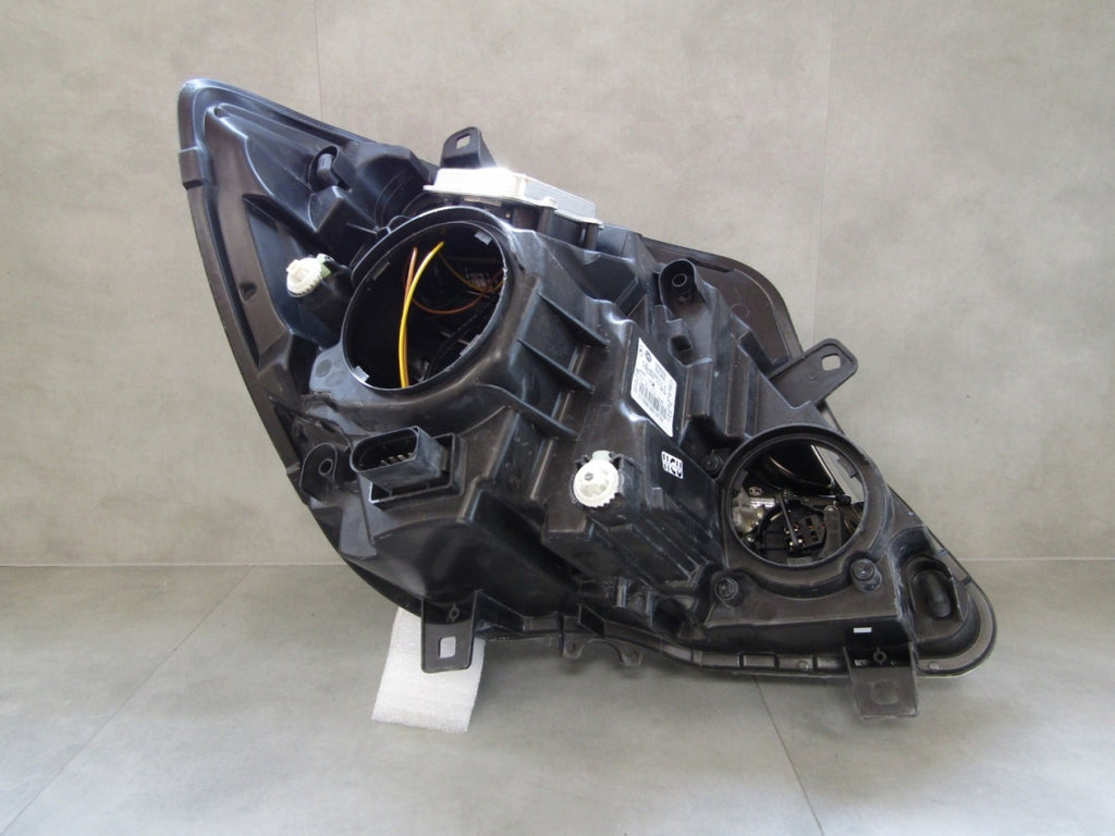 Prednji far Mercedes Sprinter W906 LIFT xenon nezakretni LH 13-18 A9068206200