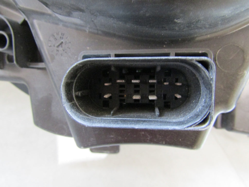 Prednji far Mercedes Sprinter W906 LIFT xenon nezakretni LH 13-18 A9068206200