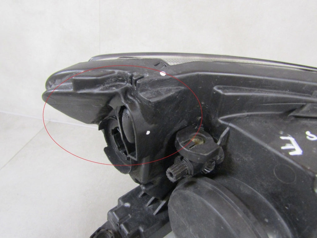 Prednji far SKODA FABIA 3 III 14-18 halogen LH VALEO 90076294