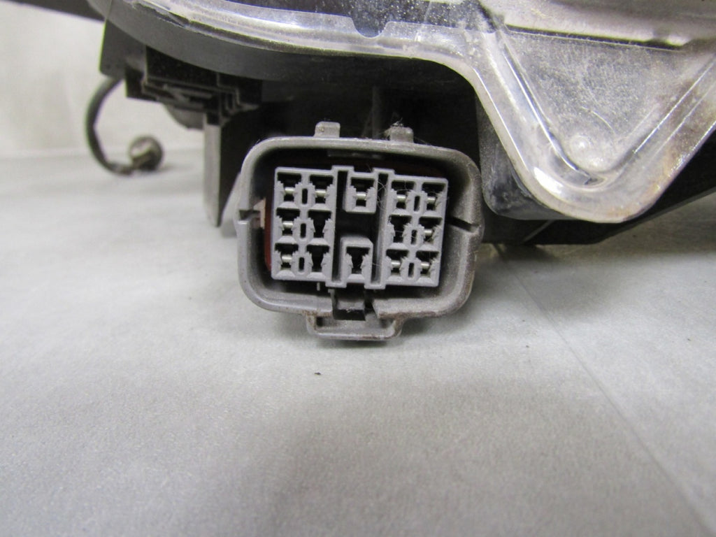 Prednji far MAZDA 3 III BM sa sočivom halogen RH 13-16 BHR 151030