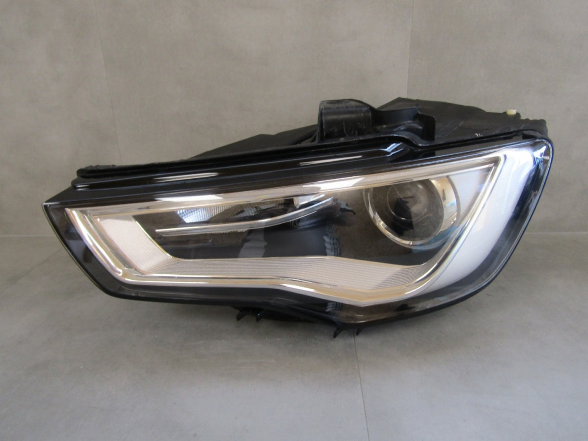 Prednji far Audi A3 8V xenon nezakretni 12-16 LH 8V0941005C