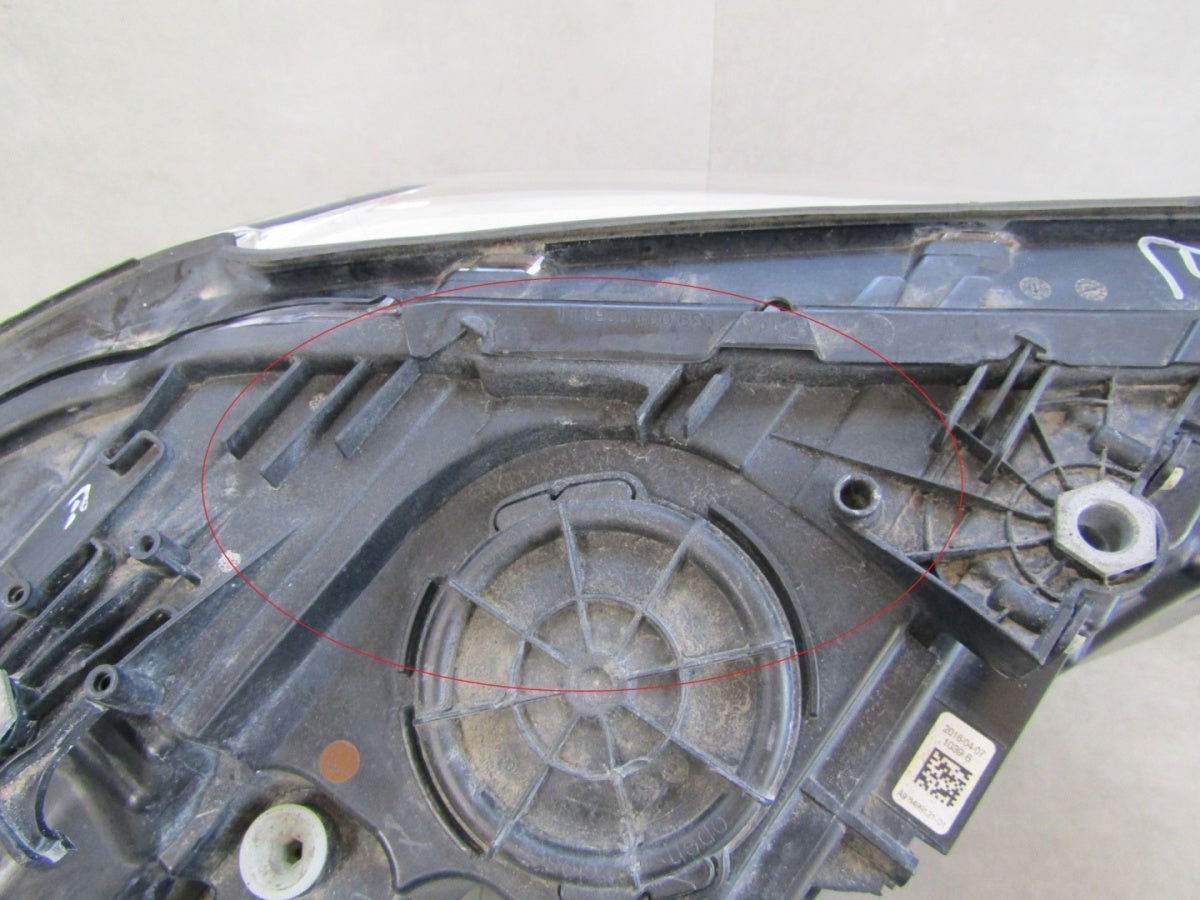 Prednji far BMW 5 G30 G31 ADAPTIVE FULL LED 17-20 LH lijevi 8499121