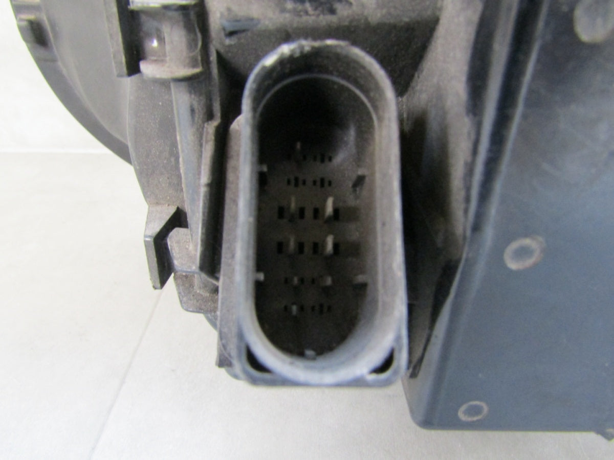 Prednji far VW Golf 4 IV xenon 97-06 RH 1J1941016L