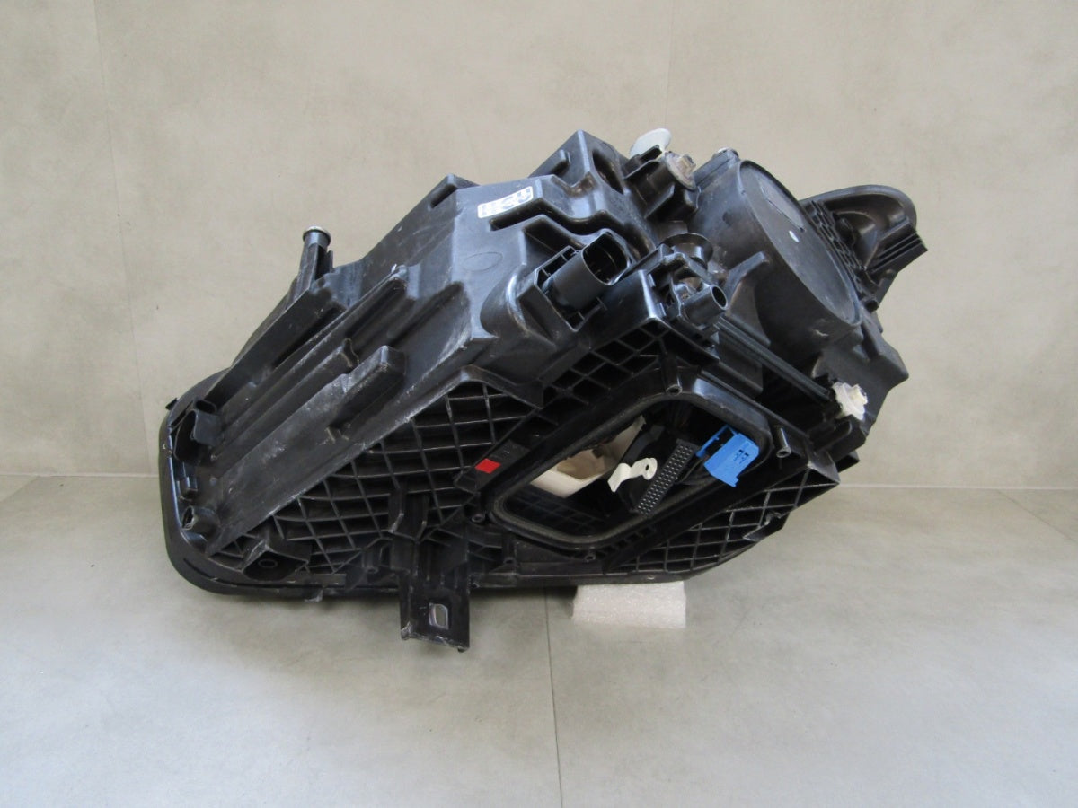Prednji far MERCEDES B klasa W247 LIFT MULTIBEAM 23- RH
