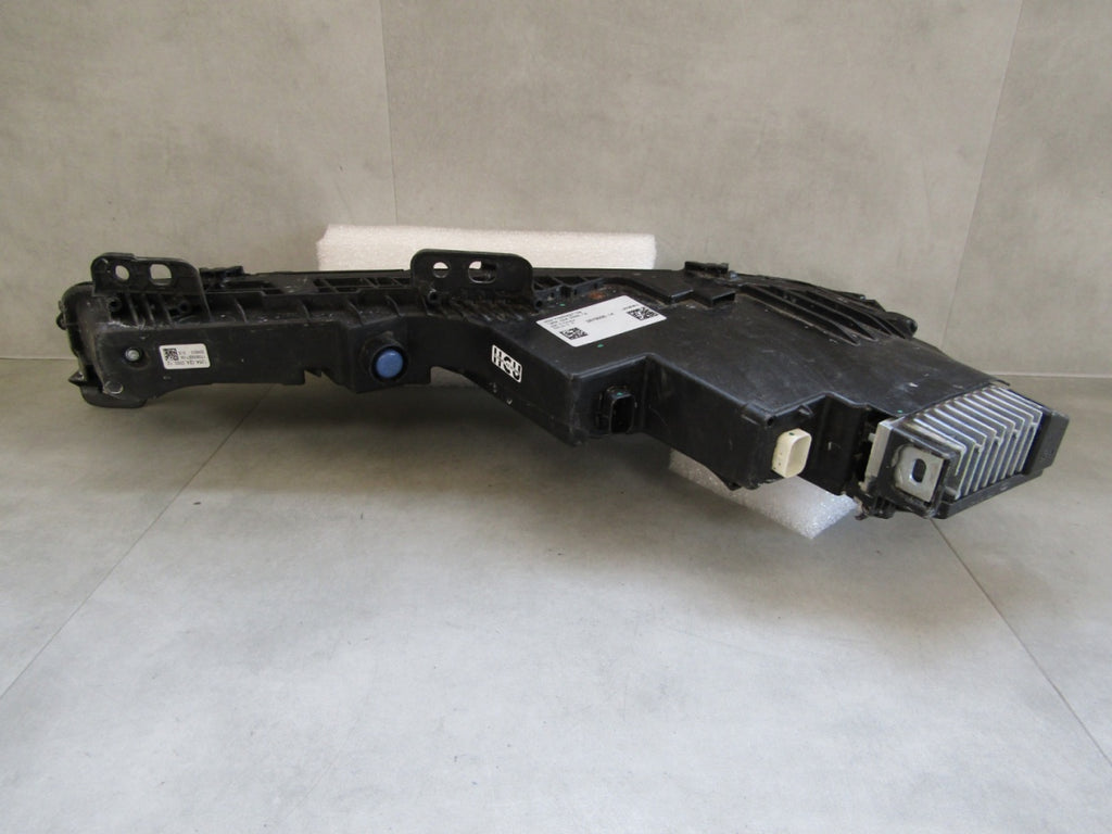 Prednji far BMW 7 G70 LED DRL SVAROWSKI RH 22- 9879936