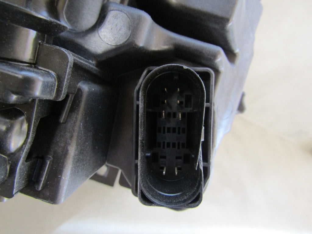 Prednji far Mercedes B klasa 247 LIFT FULL LED MULTIBEAM 23- LH A2479061304