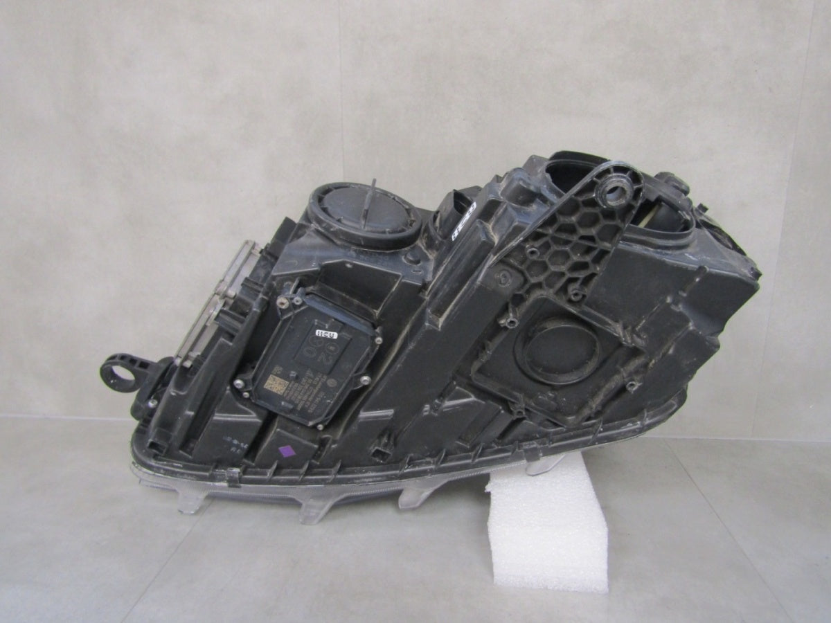 Prednji far Skoda Octavia 3 III xenon nezakretni 12-16 RH desni 5E1941016A