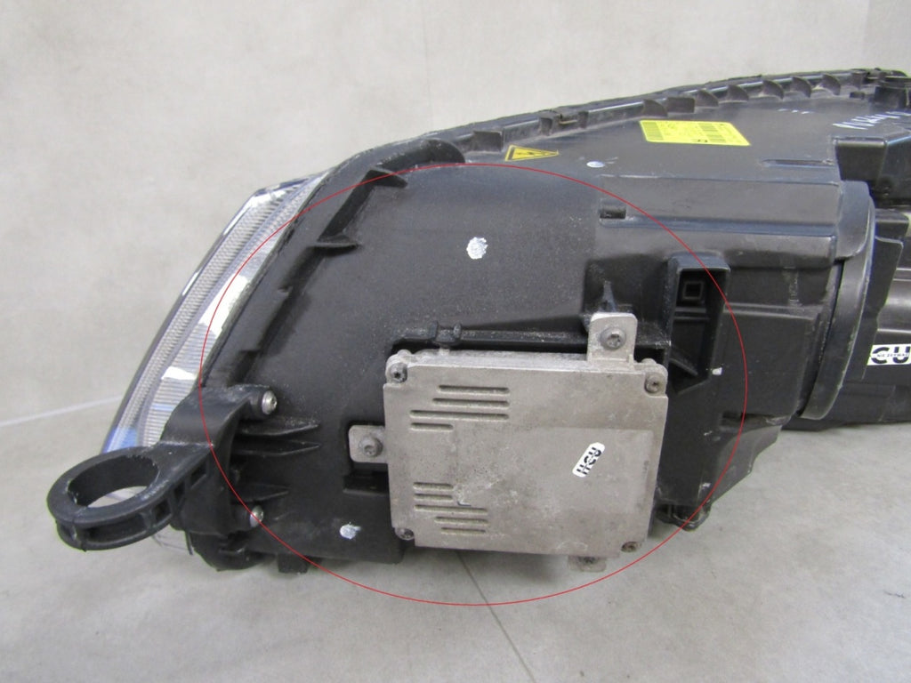 Prednji far Skoda Octavia 3 III xenon nezakretni 12-16 RH desni 5E1941016A