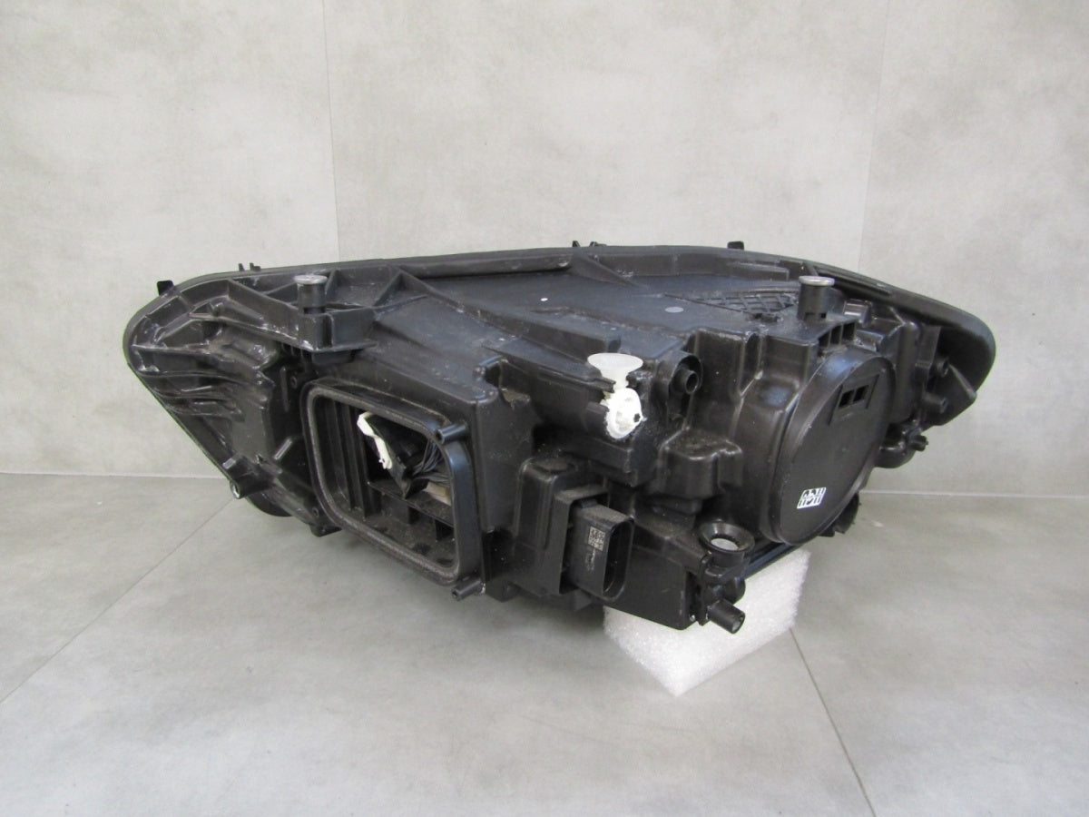 Prednji far Mercedes A klasa W177 MULTIBEAM 18-22- RH