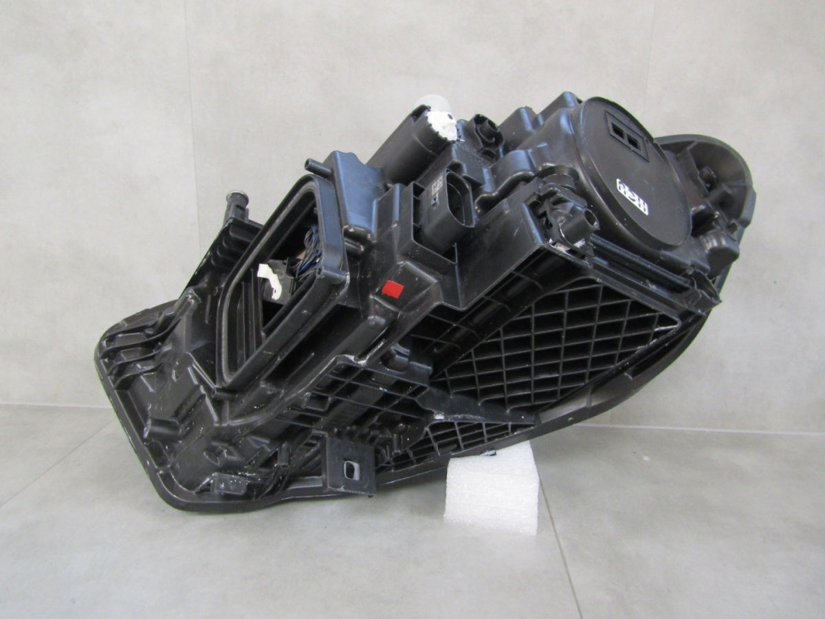 Prednji far Mercedes A klasa W177 MULTIBEAM 18-22- RH