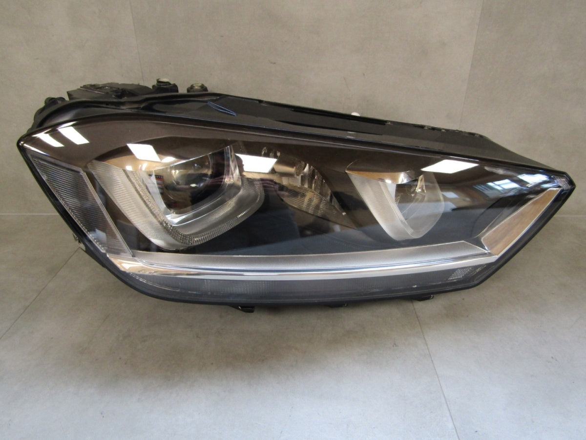 Prednji far VOLKSWAGEN SPORTSVAN 517 xenon 14-18 517941752B