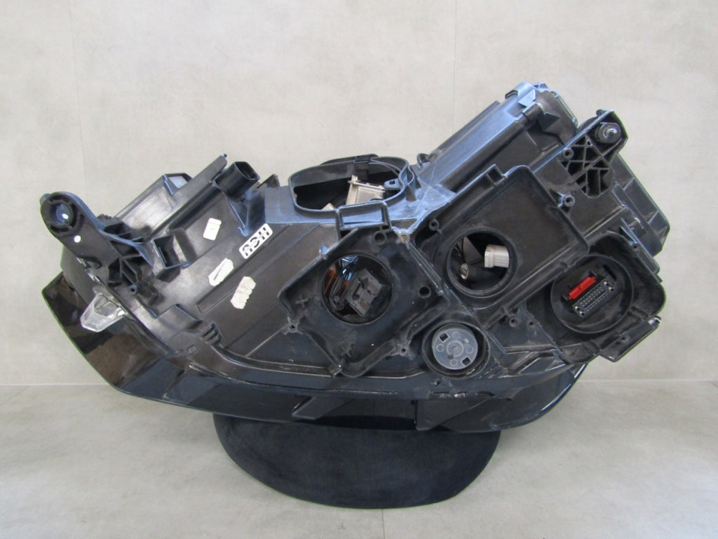 Prednji far VOLKSWAGEN SPORTSVAN 517 xenon 14-18 517941752B