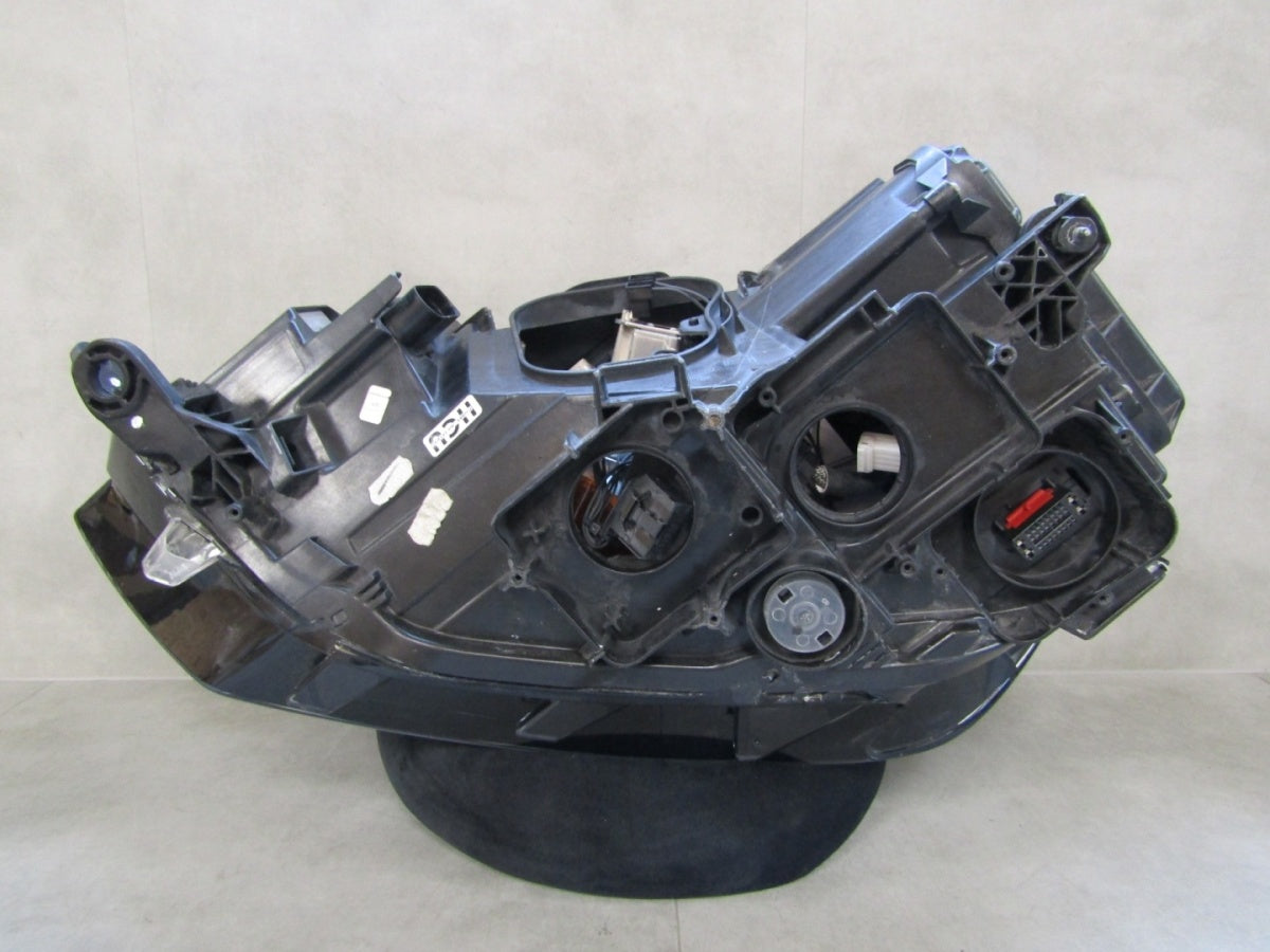 Prednji far VOLKSWAGEN SPORTSVAN 517 xenon 14-18 517941752B