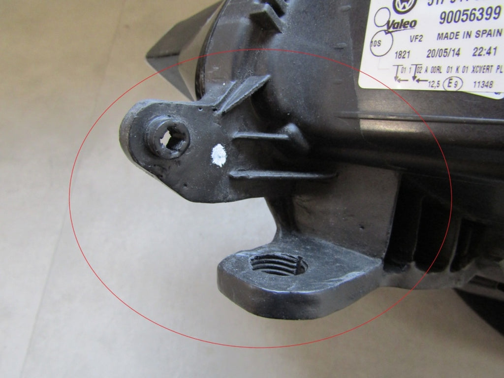 Prednji far VOLKSWAGEN SPORTSVAN 517 xenon 14-18 517941752B