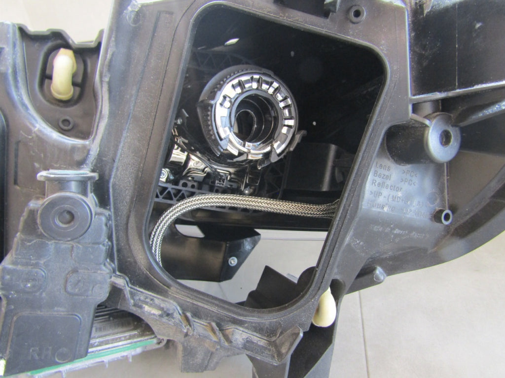 Prednji far Peugeot Expert 3 III xenon nezakretni 16-23 RH 9808235780