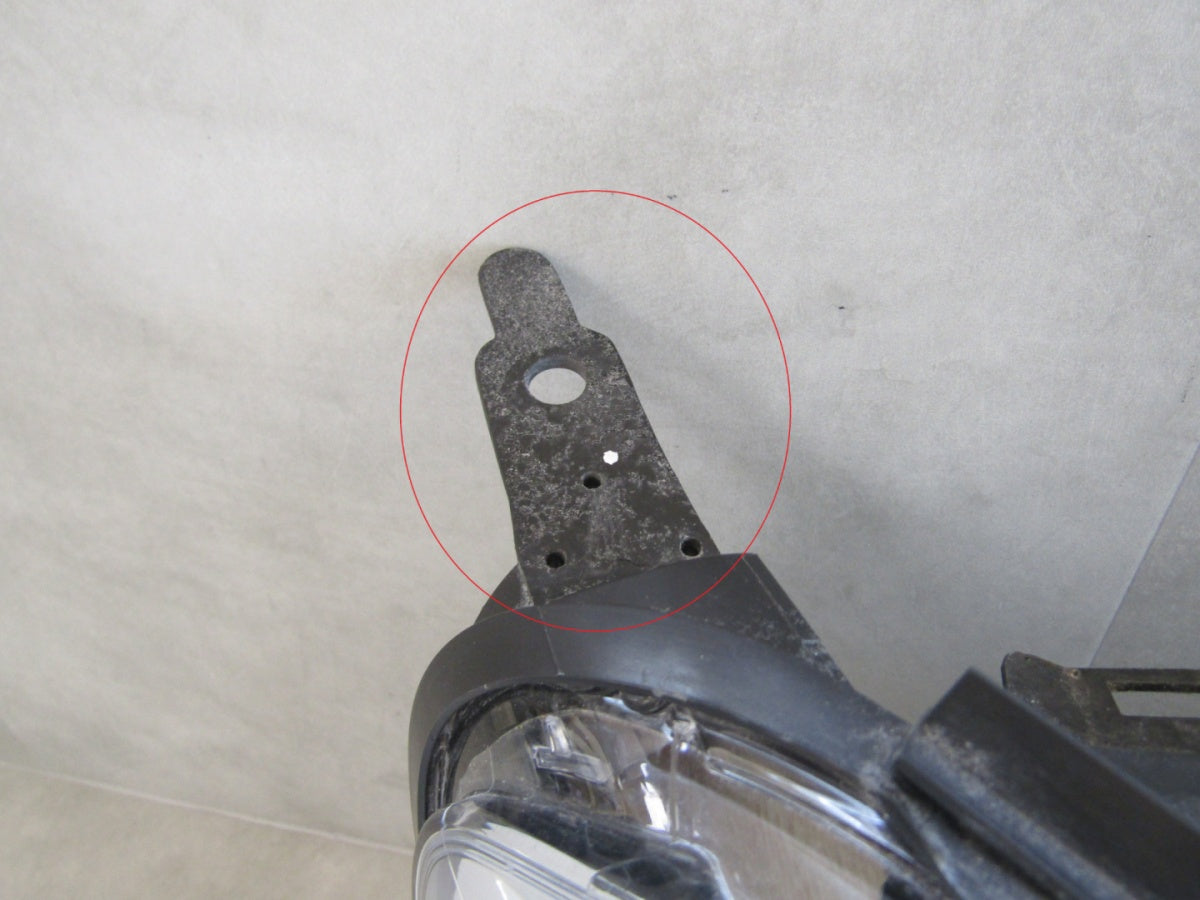 Prednji far Peugeot Expert 3 III xenon nezakretni 16-23 RH 9808235780