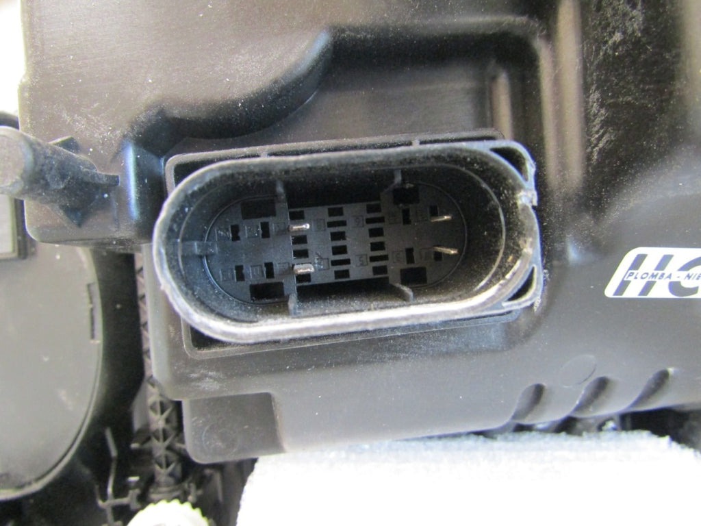 Prednji far Mercedes E klasa W213 213 LED LIFT 20- RH desni A2139067609