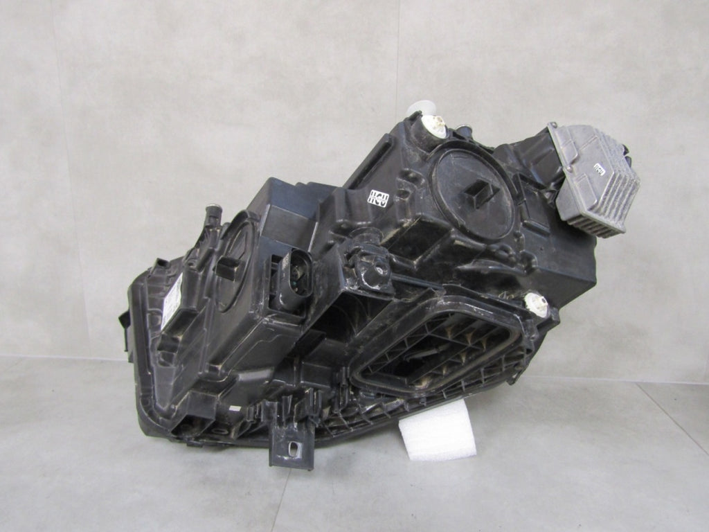 Prednji far Mercedes GLA W247 MULTIBEAM 20-23 RH desni A2479065006