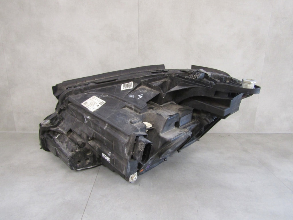 Prednji far MERCEDES W213 FULL LED MULTIBEAM NIEBIESKI HYBRID 16-20 RH A2139064804