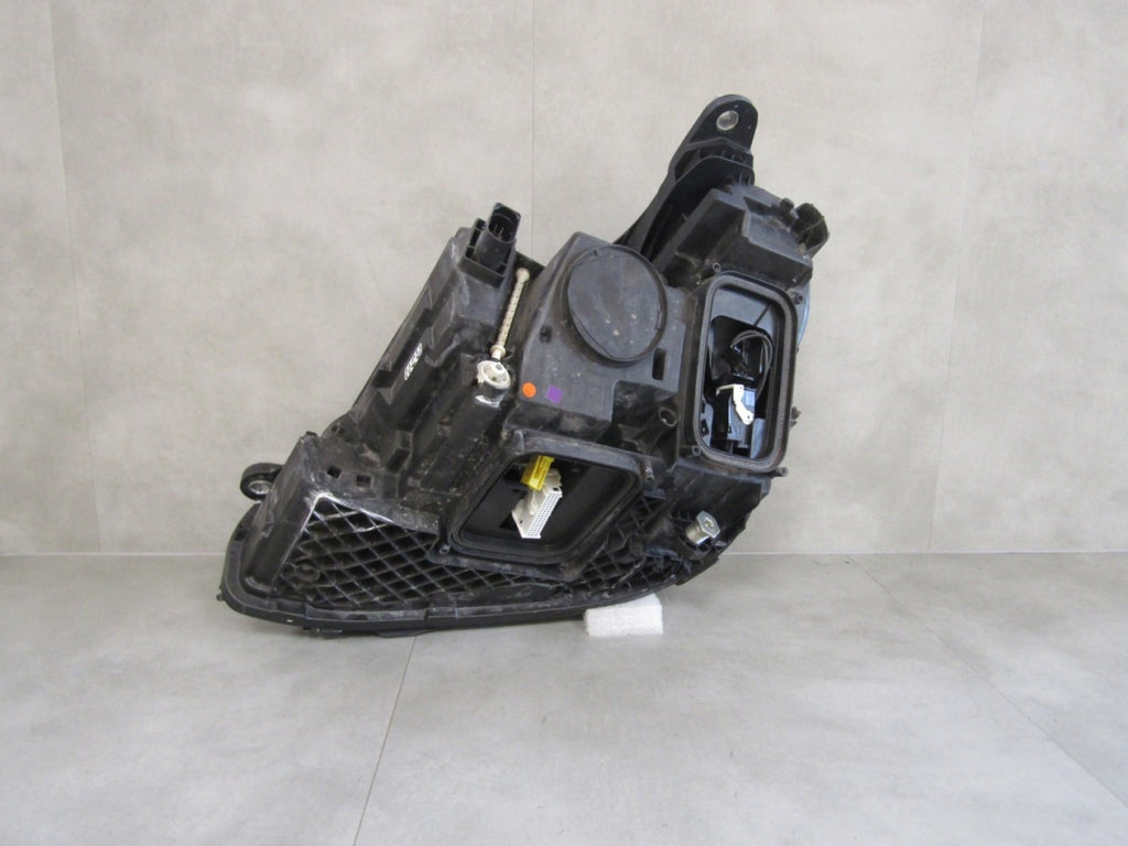 Prednji far MERCEDES W213 FULL LED MULTIBEAM NIEBIESKI HYBRID 16-20 RH A2139064804
