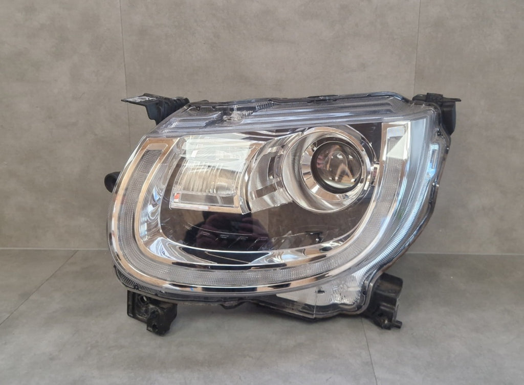 Prednji far SUZUKI IGNIS III LED 16- lijevi LH