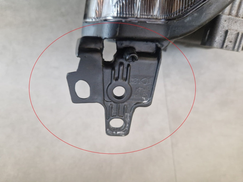 Prednji far SUZUKI IGNIS III LED 16- lijevi LH