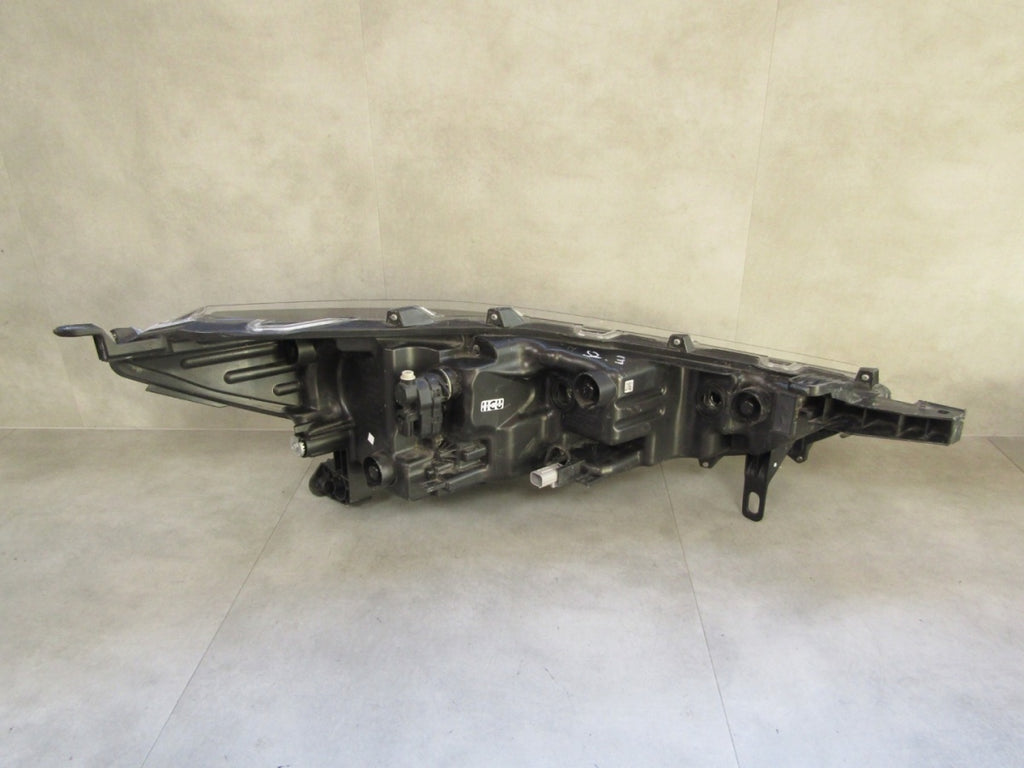 Prednji far Toyota Corolla Cross LED 20- LH lijevi HASCO 16-183