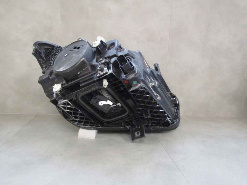 Prednji far MERCEDES B klasa W247 LED LIFT PERFORMANCE LH lijevi 22- A2479060904