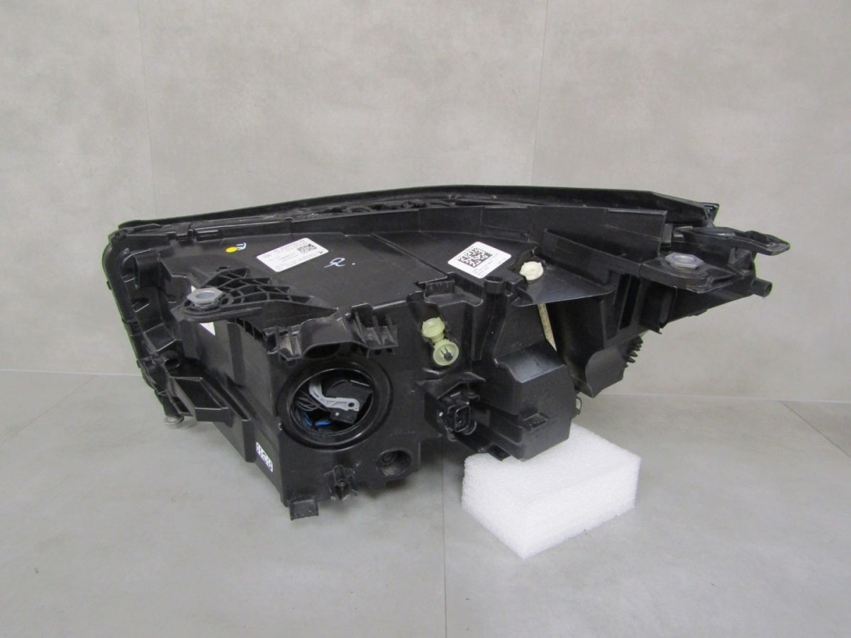 Prednji far BMW 5 G60 G61 FULL LED 23- RH 5A798D2