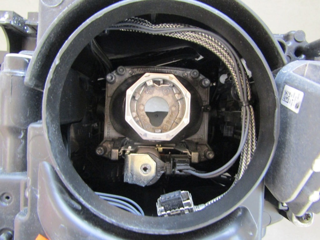Prednji far Audi A5 8T0 LIFT xenon nezakretni + LED 11-16 RH desni