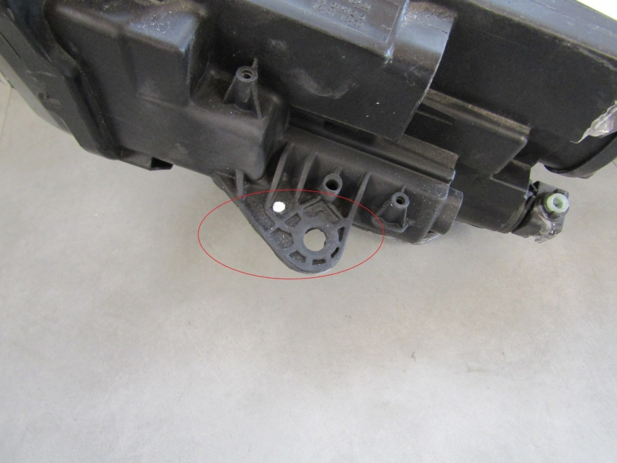 Prednji far OPEL CROSSLAND X ZWYKŁA17-20 RH desni 13467968