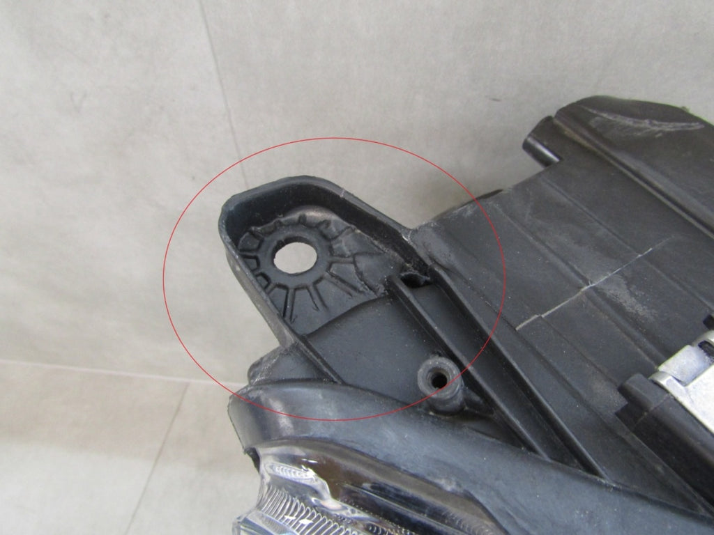 Prednji far Toyota Proace City 2 II halogen 19- RH desni 9835780580