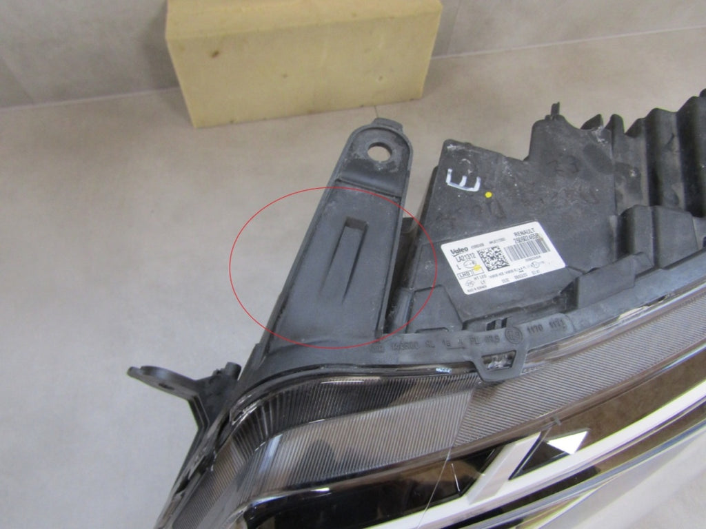 Prednji far DACIA DUSTER 2 II LIFT 21-24 LED LH lijevi 260602465R