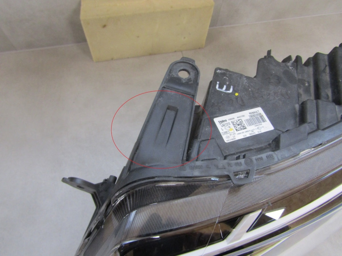 Prednji far DACIA DUSTER 2 II LIFT 21-24 LED LH lijevi 260602465R