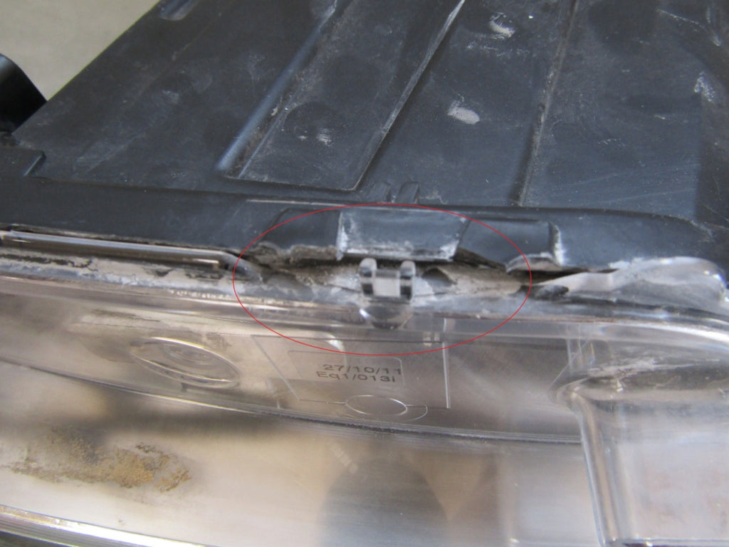 Prednji far Peugeot 3008 I 5008 I halogen 09-13 RH 9682519080