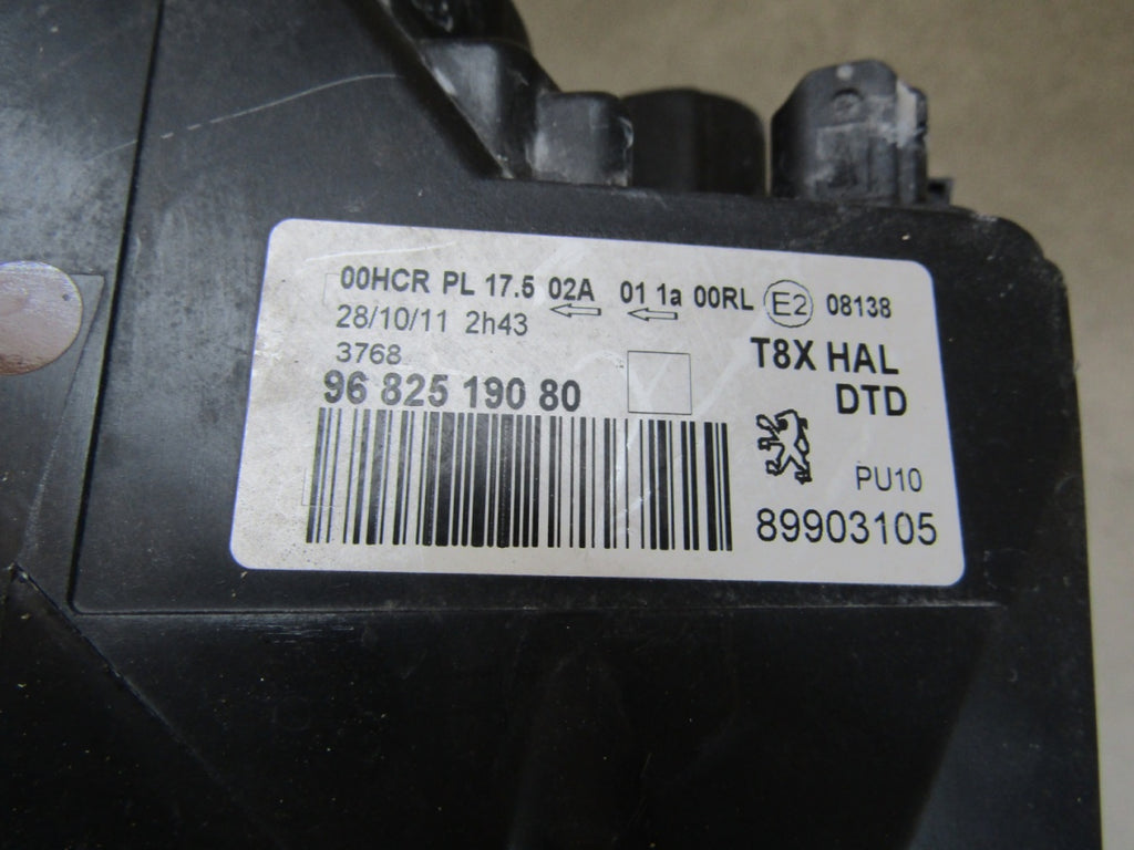 Prednji far Peugeot 3008 I 5008 I halogen 09-13 RH 9682519080