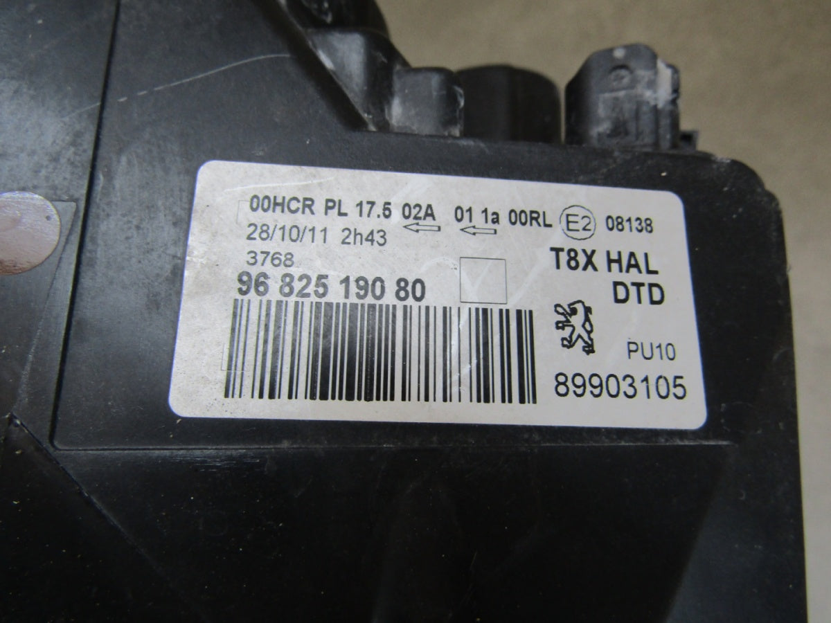 Prednji far Peugeot 3008 I 5008 I halogen 09-13 RH 9682519080