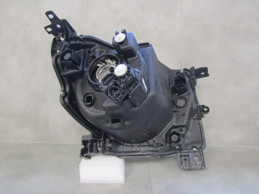 Prednji far Suzuki Ignis 3 III halogen 16- LH lijevi KOITO 100-59343